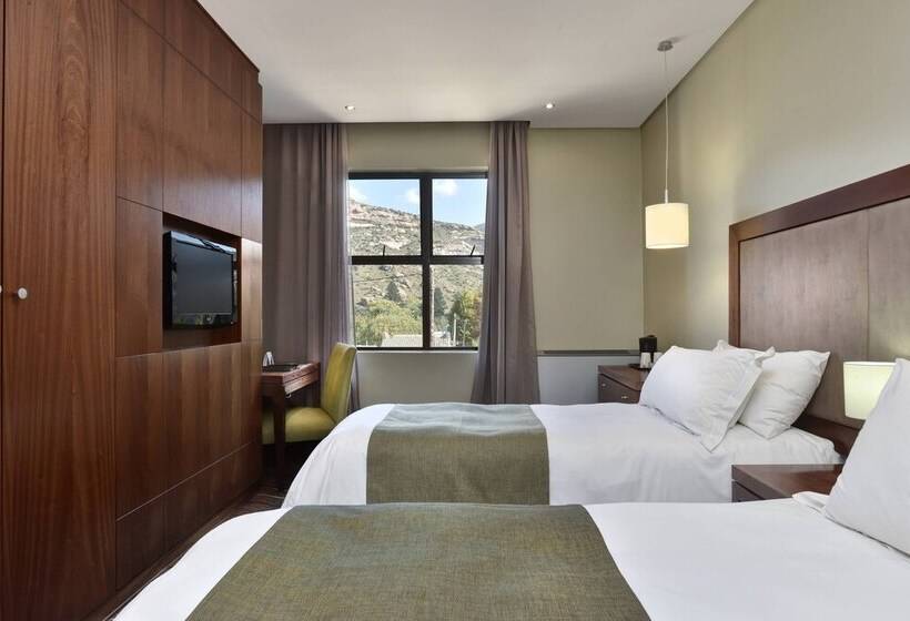 غرفة قياسية, Protea Hotel By Marriott Clarens
