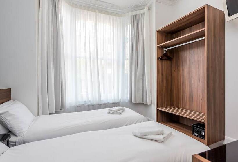 חדר סטנדרט, Queens Drive At Finsbury Park