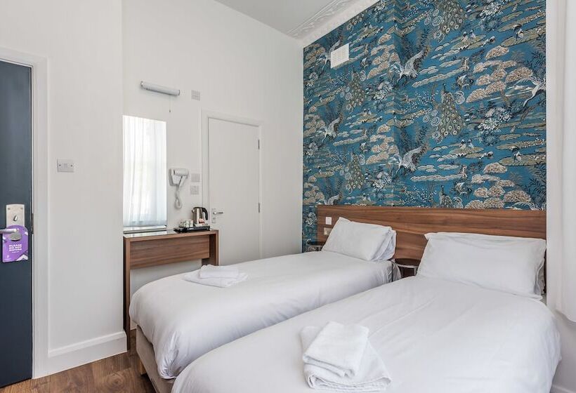 חדר סטנדרט, Queens Drive At Finsbury Park