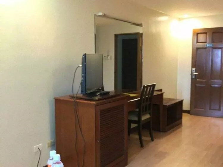 اتاق لوکس, Robbinsdale Residences
