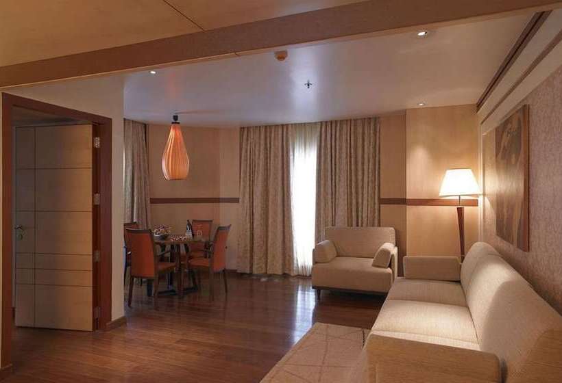 行政套房, Royal Orchid Central Kireeti Hampi Hospet