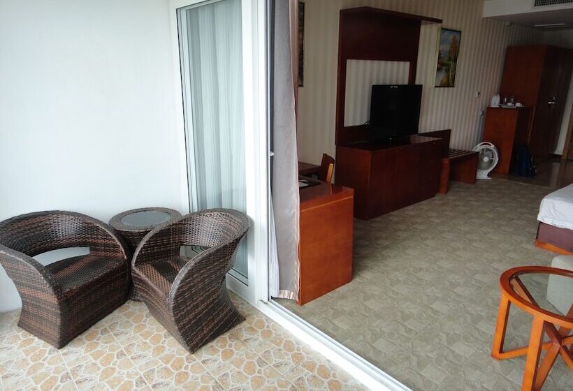 اتاق لوکس, Sunlight Hotel Puerto Princesa