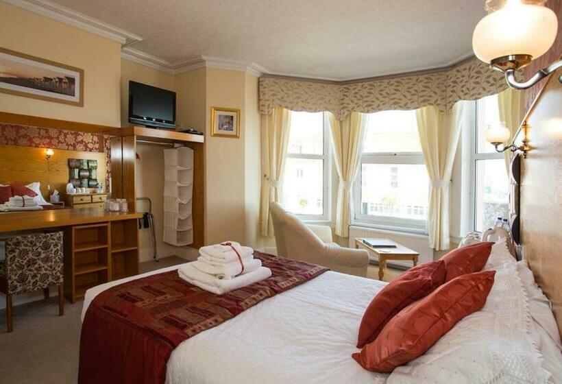 スーペリアールーム, The Briars