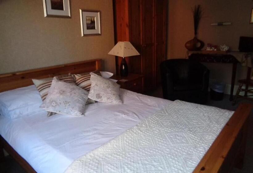 Номер Стандарт, The Broadfield