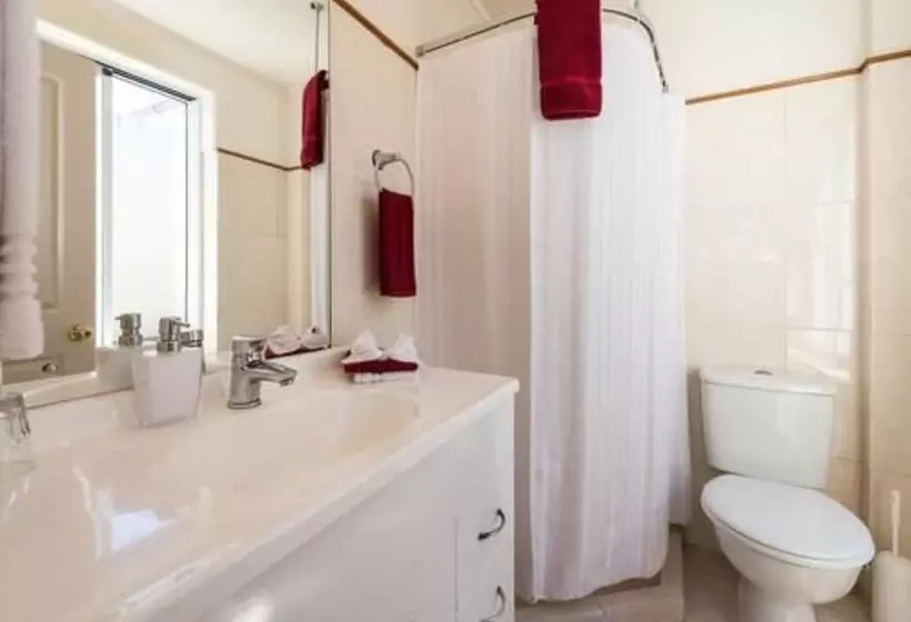2ベッドルーム家族用アパートメント, Victoria Lodge