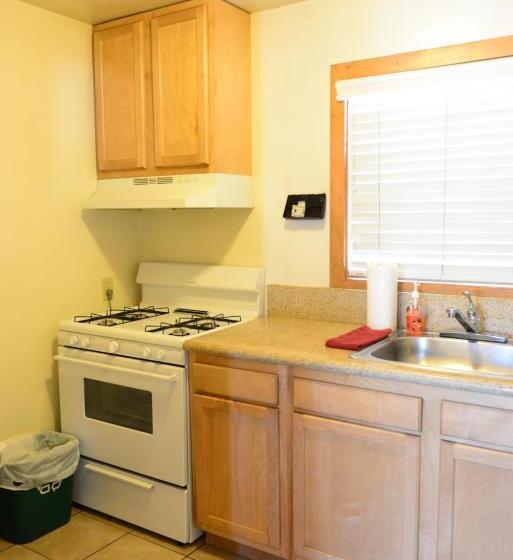 스위트, Bear Creek Resort