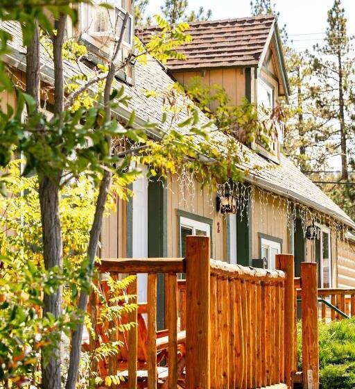 스위트, Bear Creek Resort