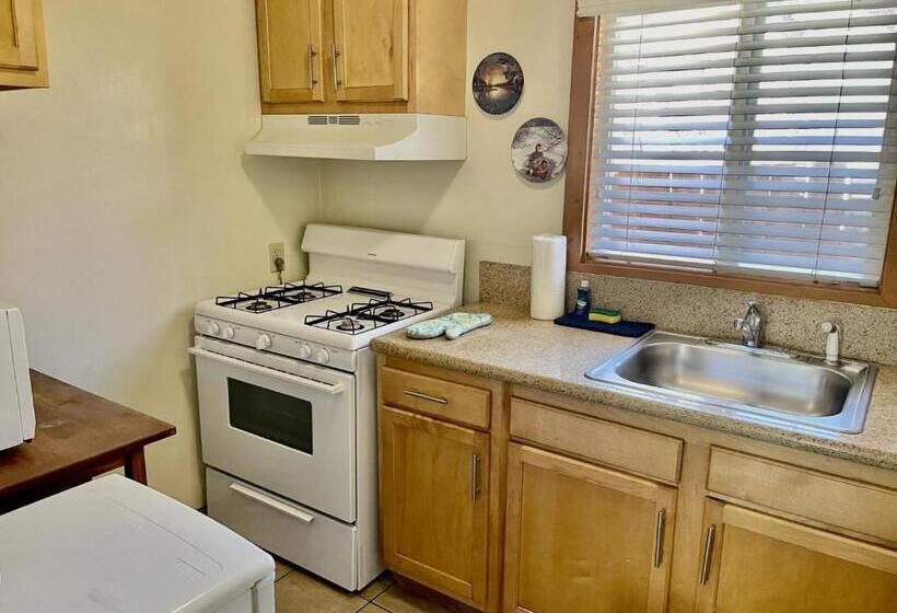 스위트, Bear Creek Resort