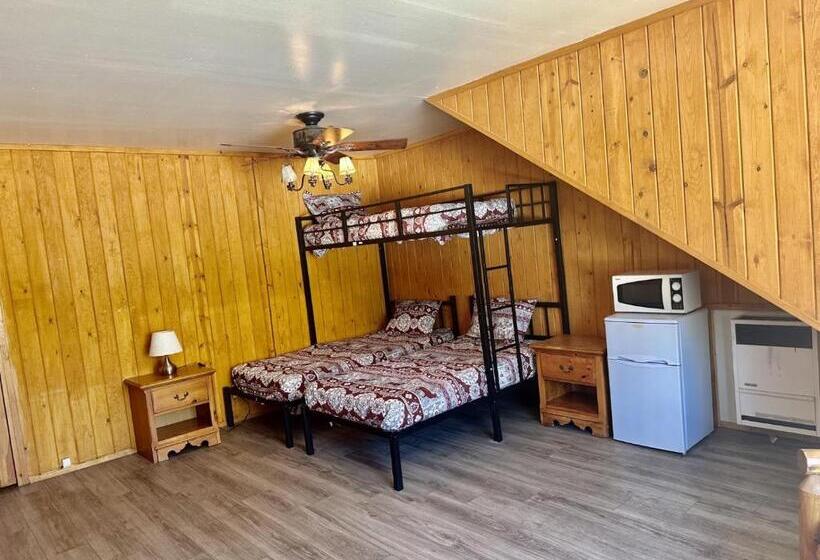 Quarto Estandar, Bear Creek Resort
