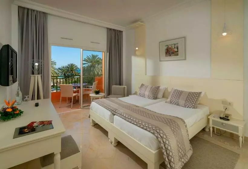 اتاق اساندارد با چشمانداز جانبی به دریا, El Ksar Resort & Thalasso