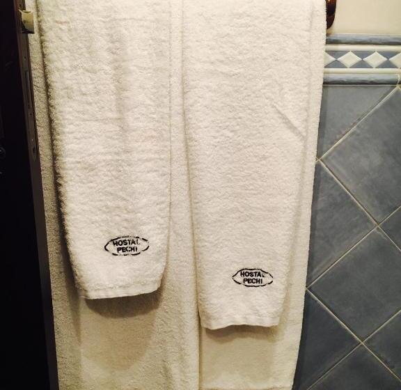 חדר סטנדרט לשלושה, Hostal Pechi