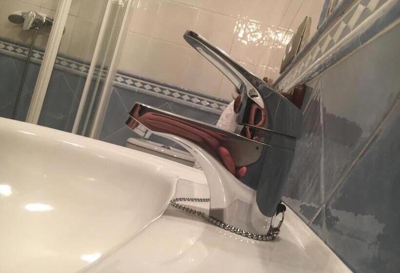 חדר סטנדרט לשלושה, Hostal Pechi