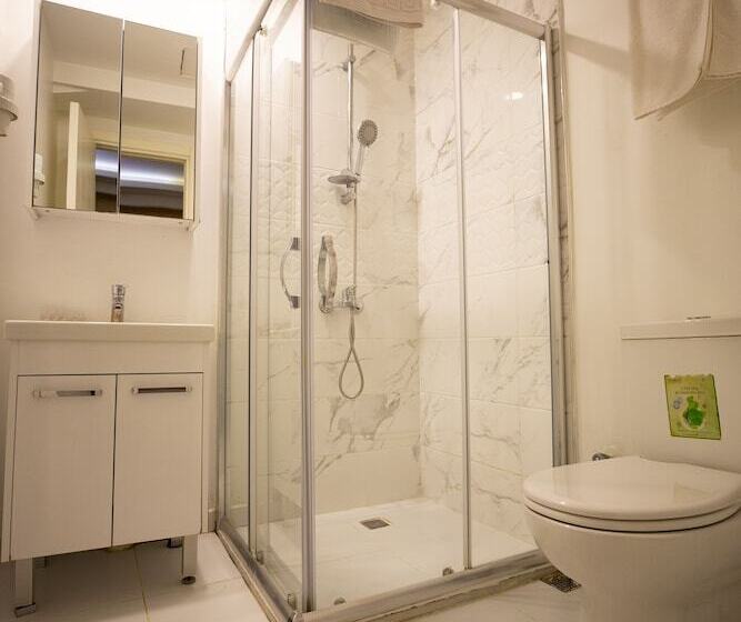 اتاق استاندارد سه نفره, Albatros Hagia Sophia