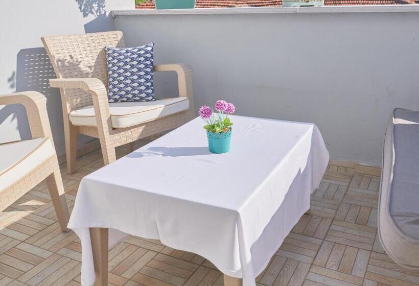 اتاق لوکس خانوادگی, Albatros Hagia Sophia