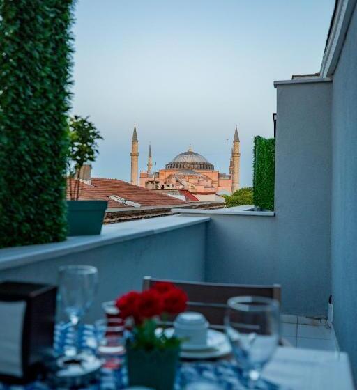 اتاق استاندارد با بالکن, Albatros Hagia Sophia