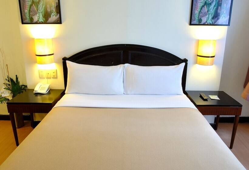 Quarto Deluxe Individual, Fersal Hotel Neptune Makati