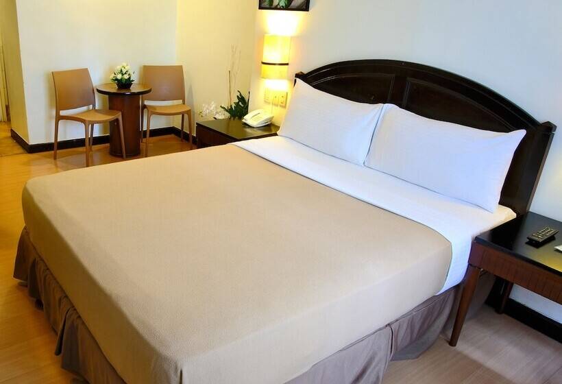 Quarto Deluxe Individual, Fersal Hotel Neptune Makati