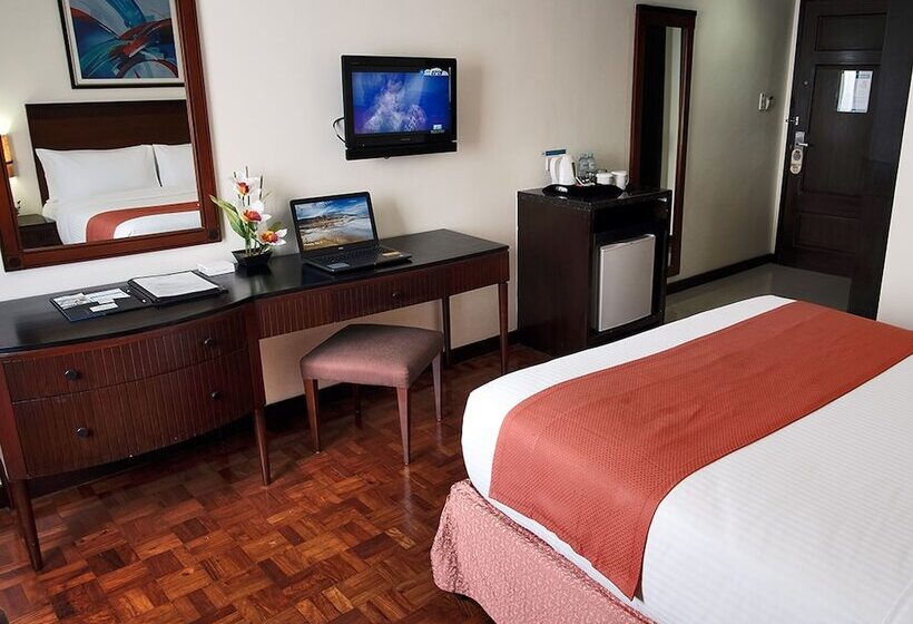Quarto Premium, Fersal Hotel Neptune Makati