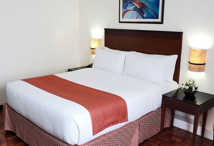 Quarto Premium, Fersal Hotel Neptune Makati