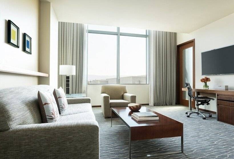 Президентский Люкс, Four Seasons Hotel Silicon Valley At East Palo Alto