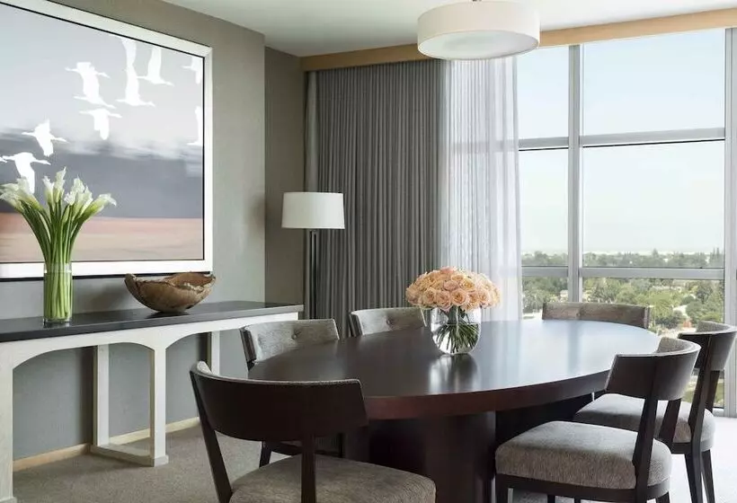 プレジデントスイートルーム, Four Seasons Hotel Silicon Valley At East Palo Alto