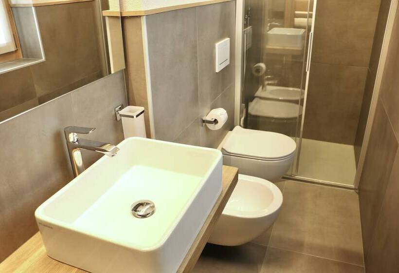 اتاق استاندارد, Galli S   Centro