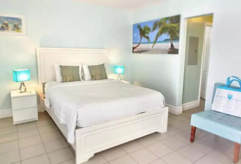 استودیوی استاندارد, Hollywood Beachside Boutique Suite