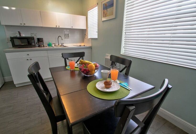 스위트, Hollywood Beachside Boutique Suite