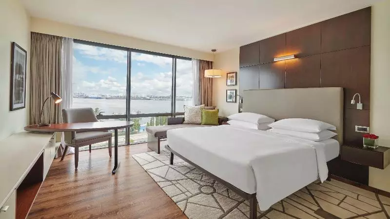 اتاق استاندارد با چشم‌انداز دریا, Hyatt Regency Dar Es Salaam, The Kilimanjaro