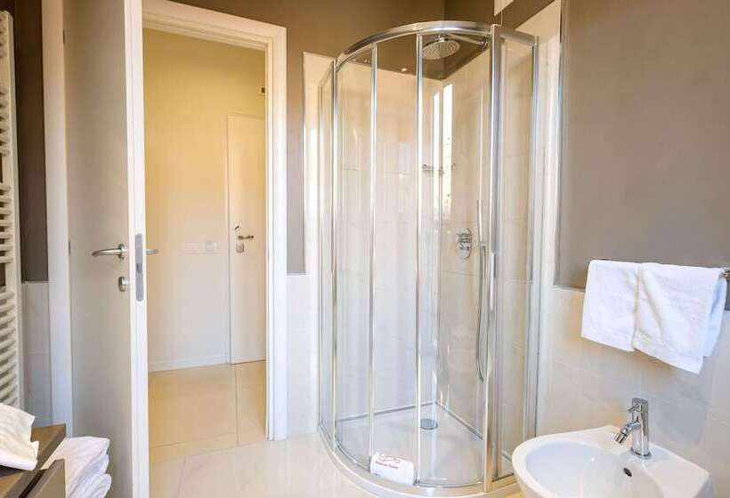 استودیوی استاندارد, Opera Relais De Charme   Apart