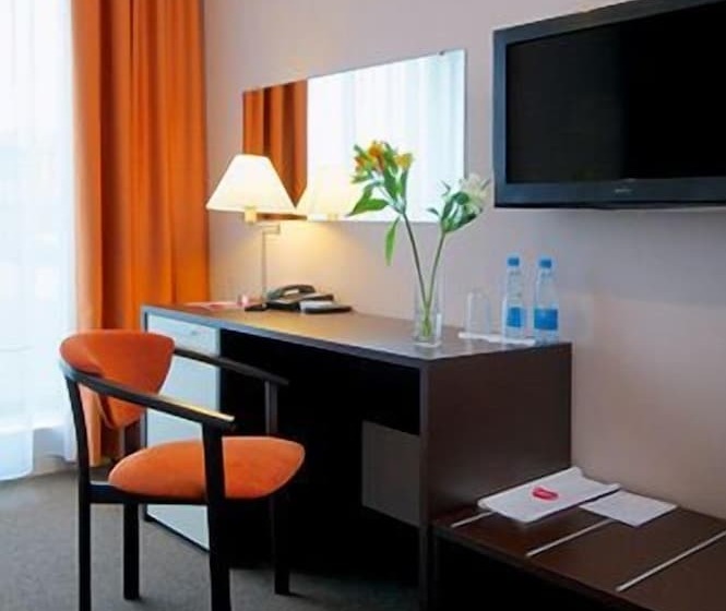 Pokój Typu Standard Przystosowany dla Osób Niepełnosprawnych, Lviv Ramada