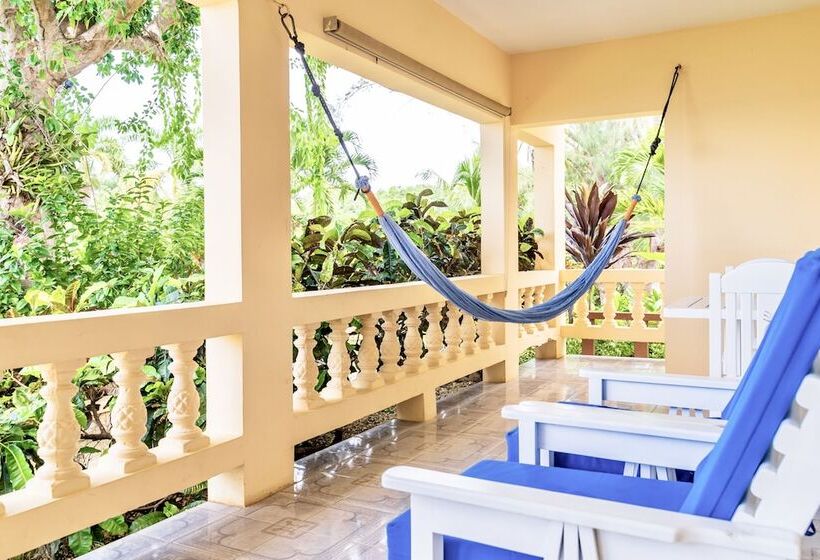 سوییت با چشمانداز دریا, The Westender Inn