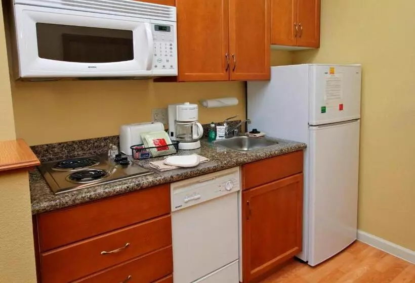 スタンダードスタジオ, Towneplace Suites San Jose Campbell