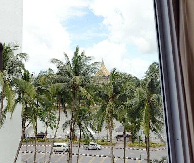 디럭스 룸, Tune Hotel Waterfront Kuching