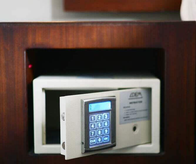 Номер Deluxe, Tune Hotel   Waterfront Kuching