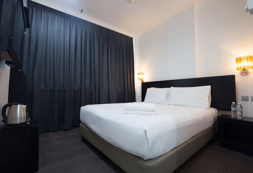 Номер Deluxe, Tune Hotel   Waterfront Kuching