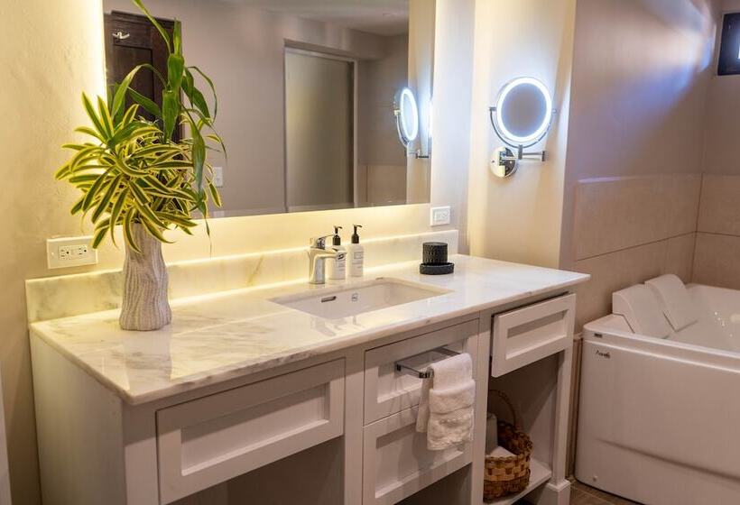 جناح, Valle Escondido Wellness Resort