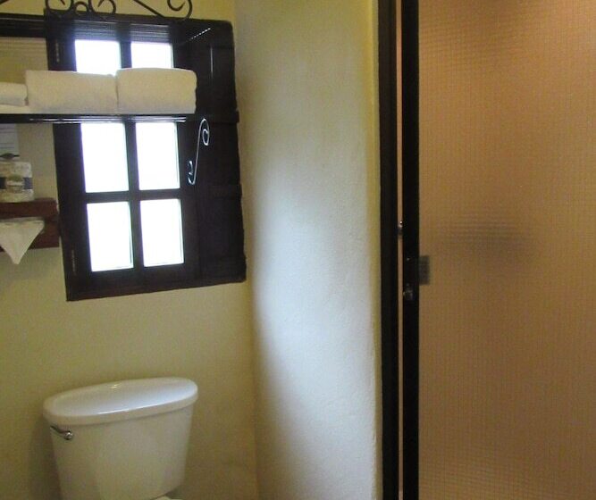 جناح جونيور, Valle Escondido Wellness Resort