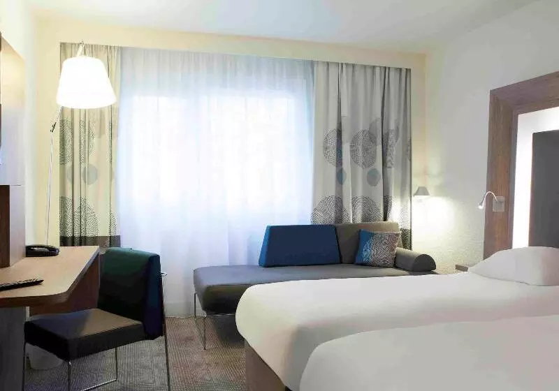 スーペリアールーム, Novotel Abu Dhabi Gate