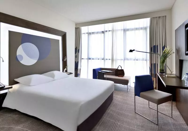 スーペリアールーム, Novotel Abu Dhabi Gate