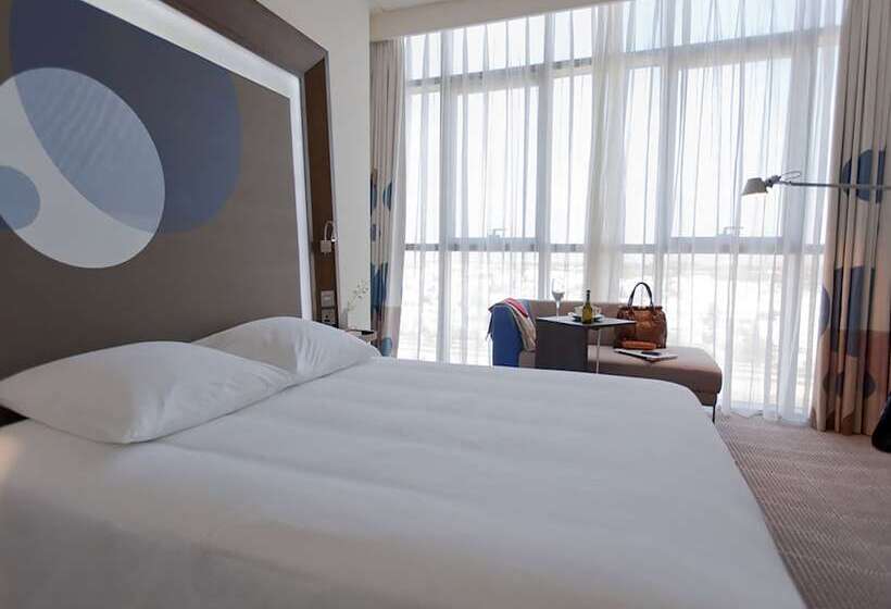 شقة غرفة واحدة, Novotel Abu Dhabi Gate