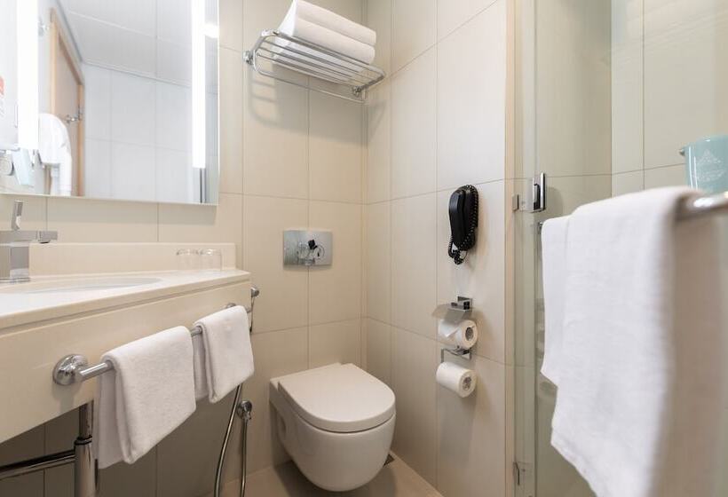 غرفة سوبيريور, Novotel Abu Dhabi Gate