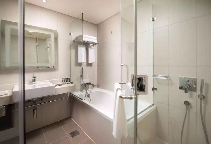 スーペリアースイート, Novotel Abu Dhabi Gate