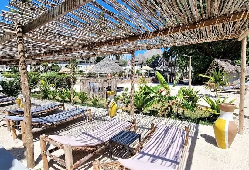 デラックスルーム, Paradise Beach Resort & Spa