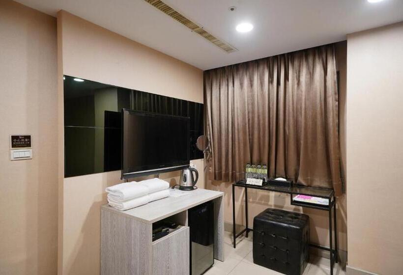 اتاق استاندارد چهار تخته, Sa Yo Hotel Pier 2