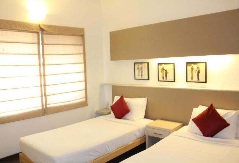 اتاق اجرایی, Amc Comforts