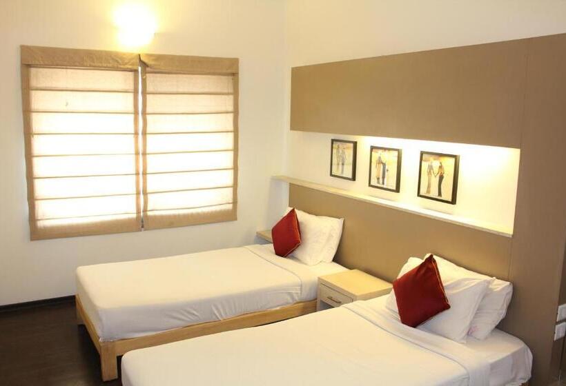 اتاق اجرایی, Amc Comforts