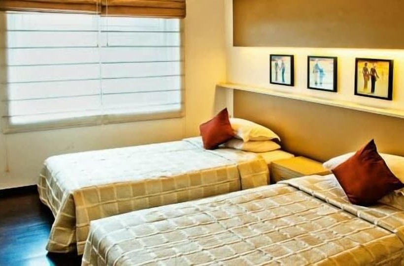 اتاق اجرایی, Amc Comforts