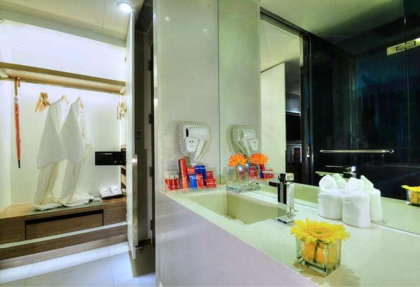 Triplo Executivo, Citrus Sukhumvit 13 Nana Bangkok By Compass Hospitality