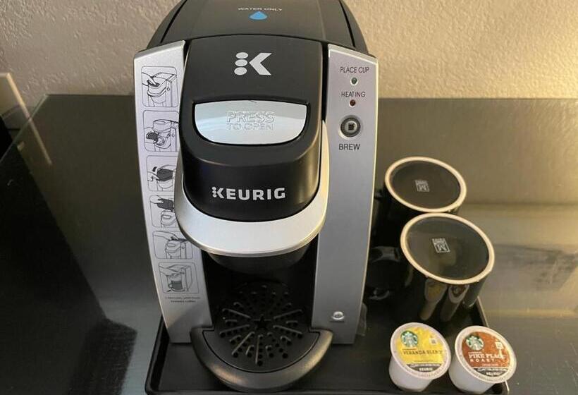 غرفة ديلوكس سرير كينج, Inn At Highway 1